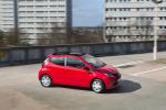 Toyota Aygo x-wave 5-Door 2015 года (UK)